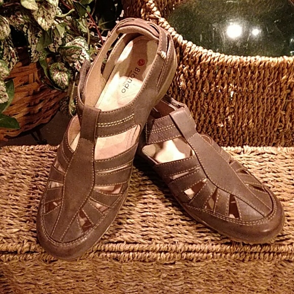 blondo sandals